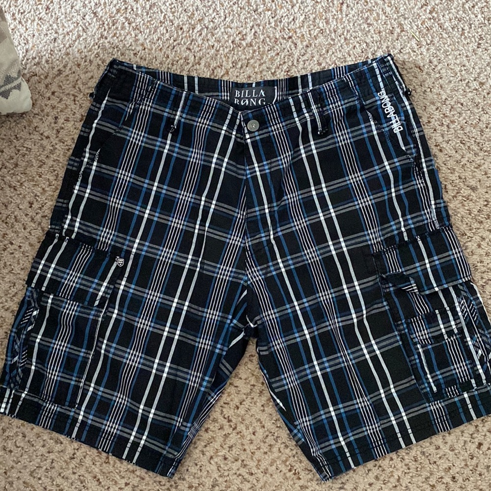Men’s size 34 Billabong cargo shorts